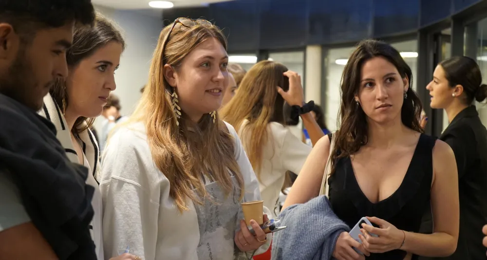 Premio a los mejores trabajos de final de grados del CETT-UB