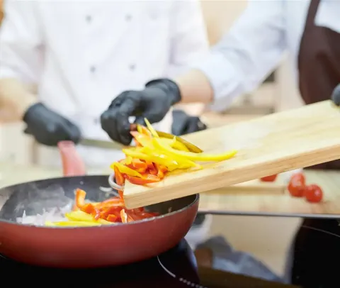 Operacions bàsiques de cuina - formació subvencionada - cett