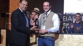 Texto alternativo aquí