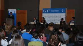 Texto alternativo aquí