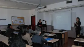 Texto alternativo aquí