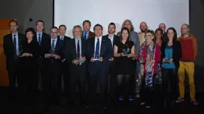 Texto alternativo aquí