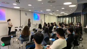 Texto alternativo aquí