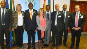 Texto alternativo aquí