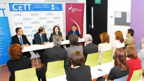 Texto alternativo aquí