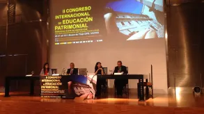 Texto alternativo aquí