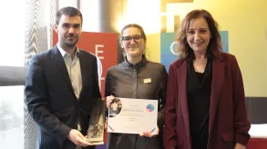 Texto alternativo aquí