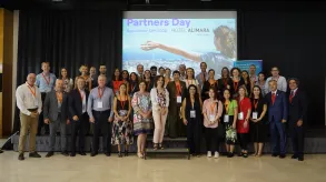 Texto alternativo aquí