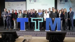 Texto alternativo aquí