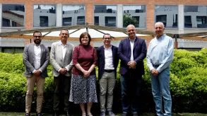 Texto alternativo aquí