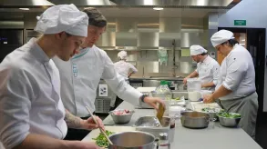 Texto alternativo aquí