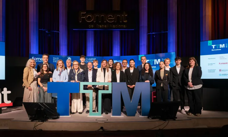 Foto de familia sobre el escenario del TTM 2025