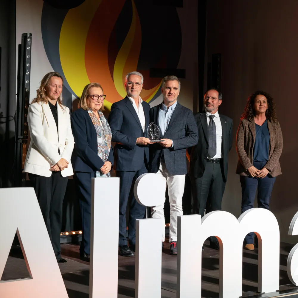 Foto de l'equip de Catalonia Hotels & Resorts amb el premi
