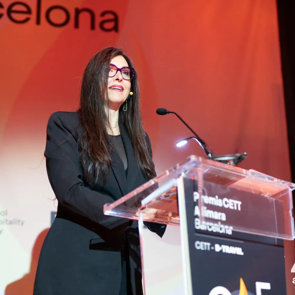 Foto de la conductora de l'acte Clara Sánchez-Castro