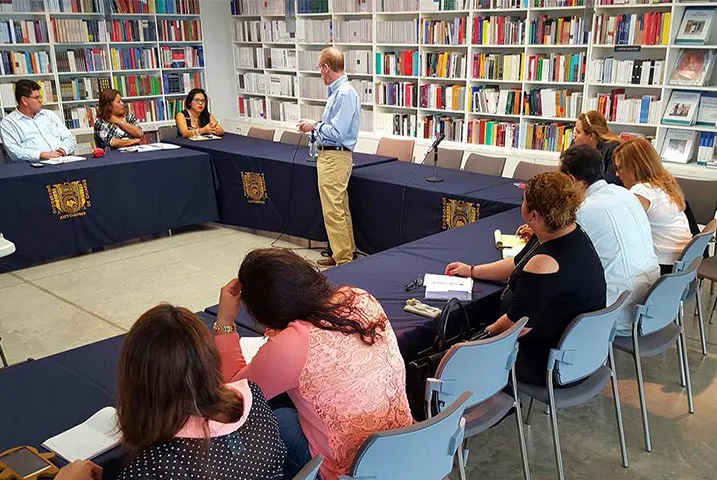 Texto alternativo aquí