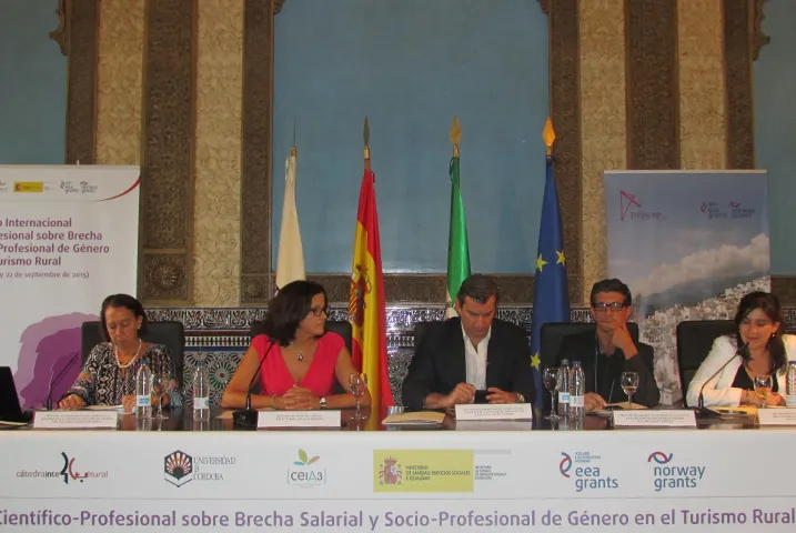 Texto alternativo aquí