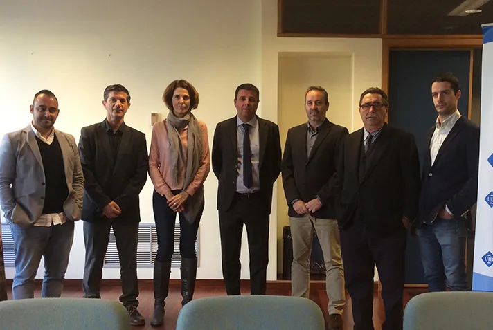 Texto alternativo aquí