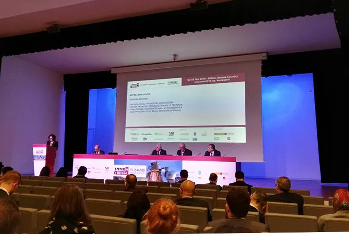 Texto alternativo aquí