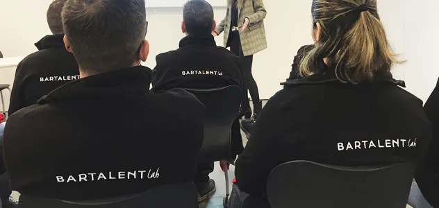 Texto alternativo aquí