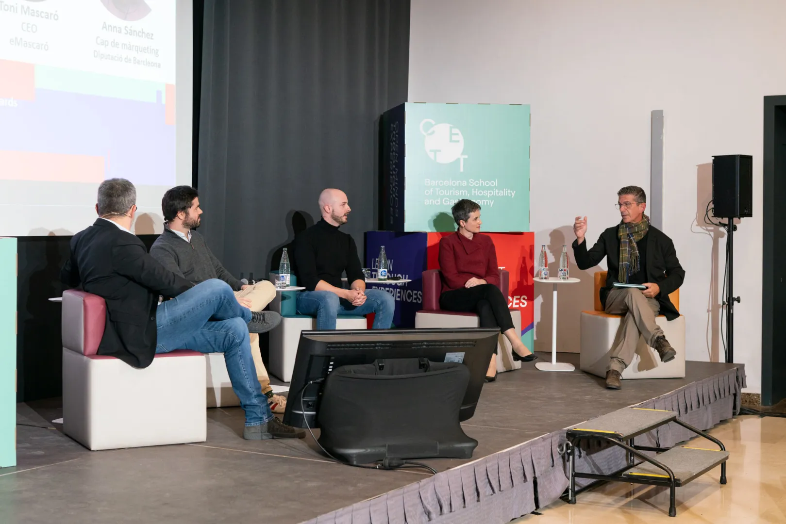 Texto alternativo aquí